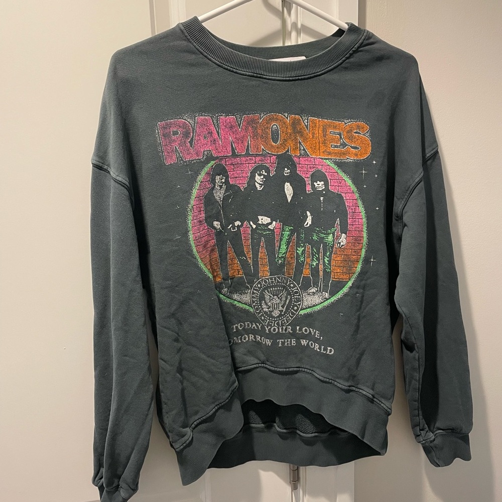 Daydreamer ramones sweatshirt